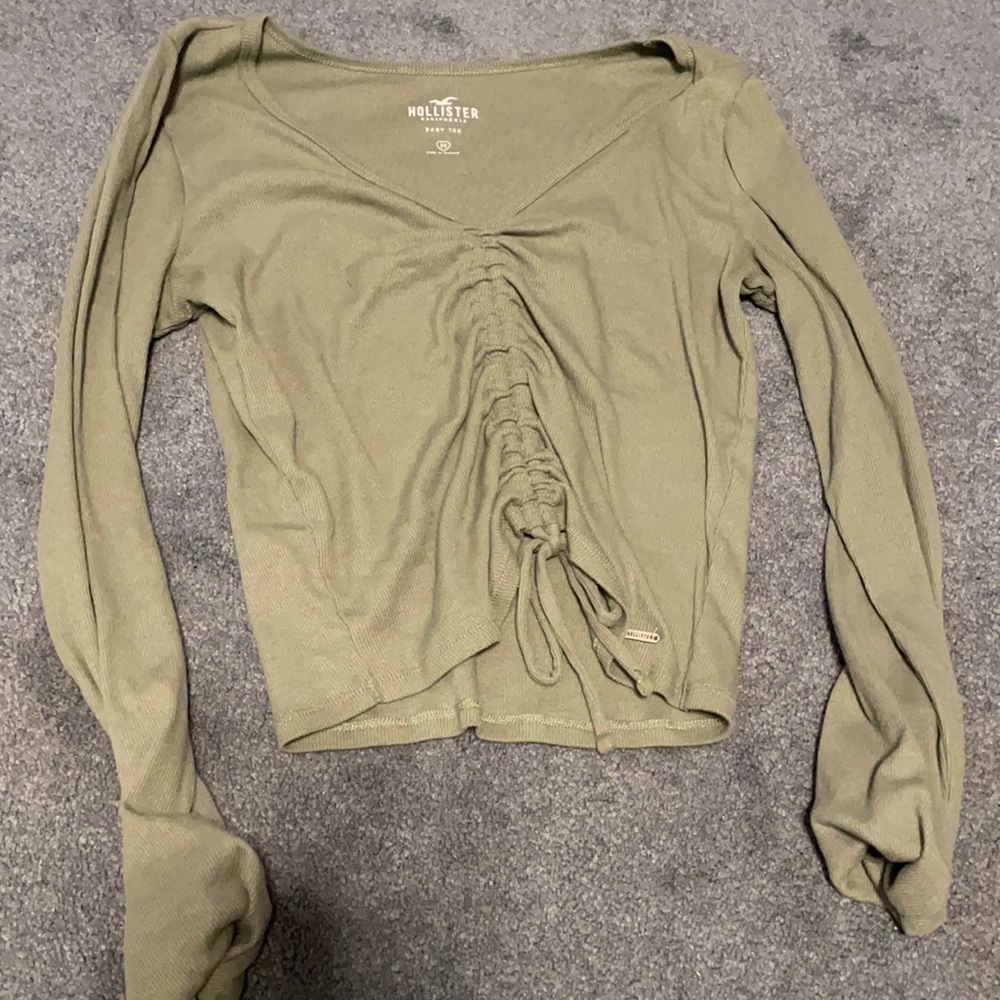 Hollister shirt